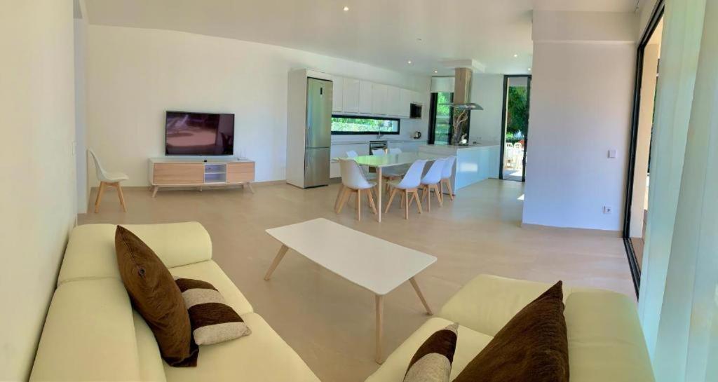 Villa Sonia Cala'N Blanes  Exterior photo
